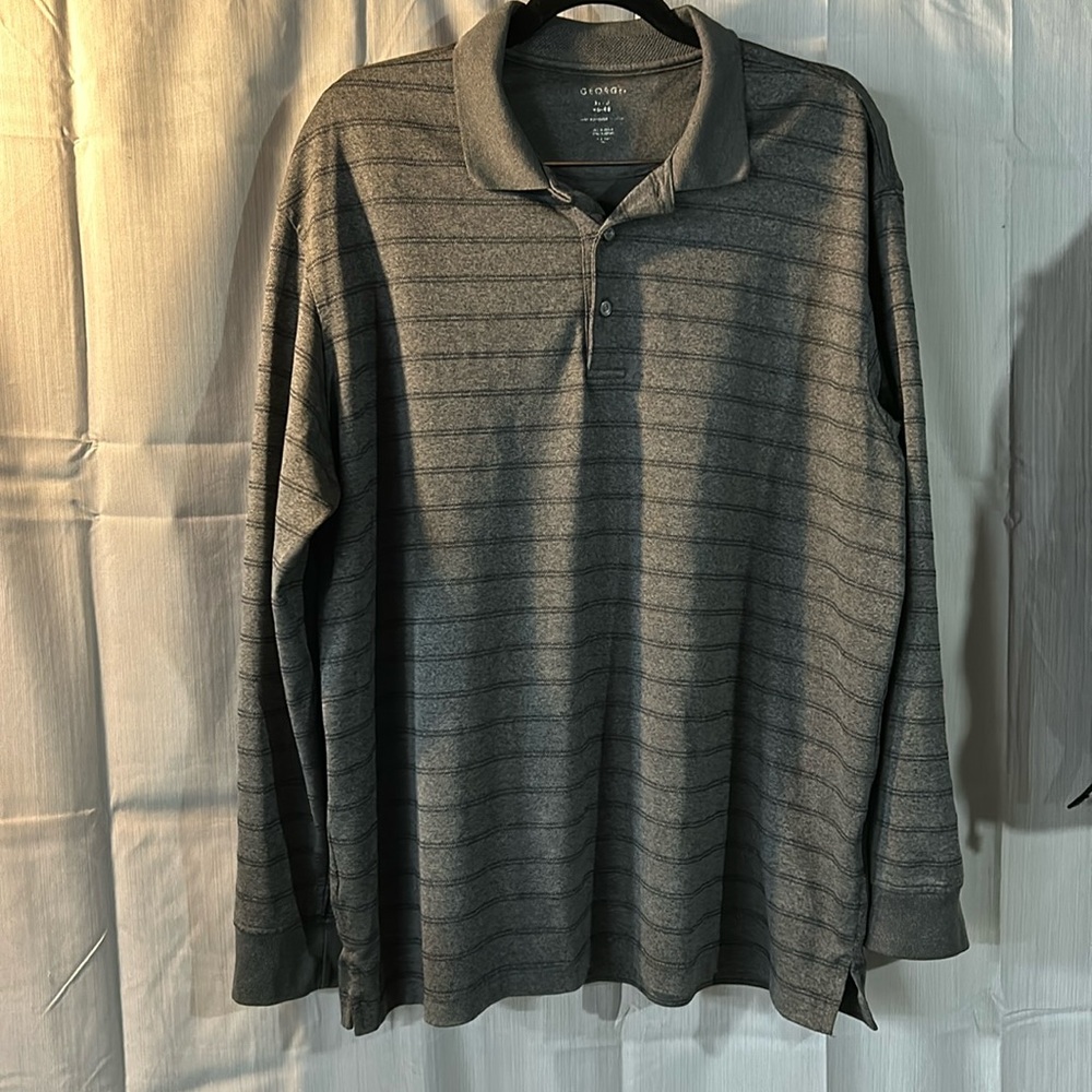 Men’s long sleeve polo style shirt